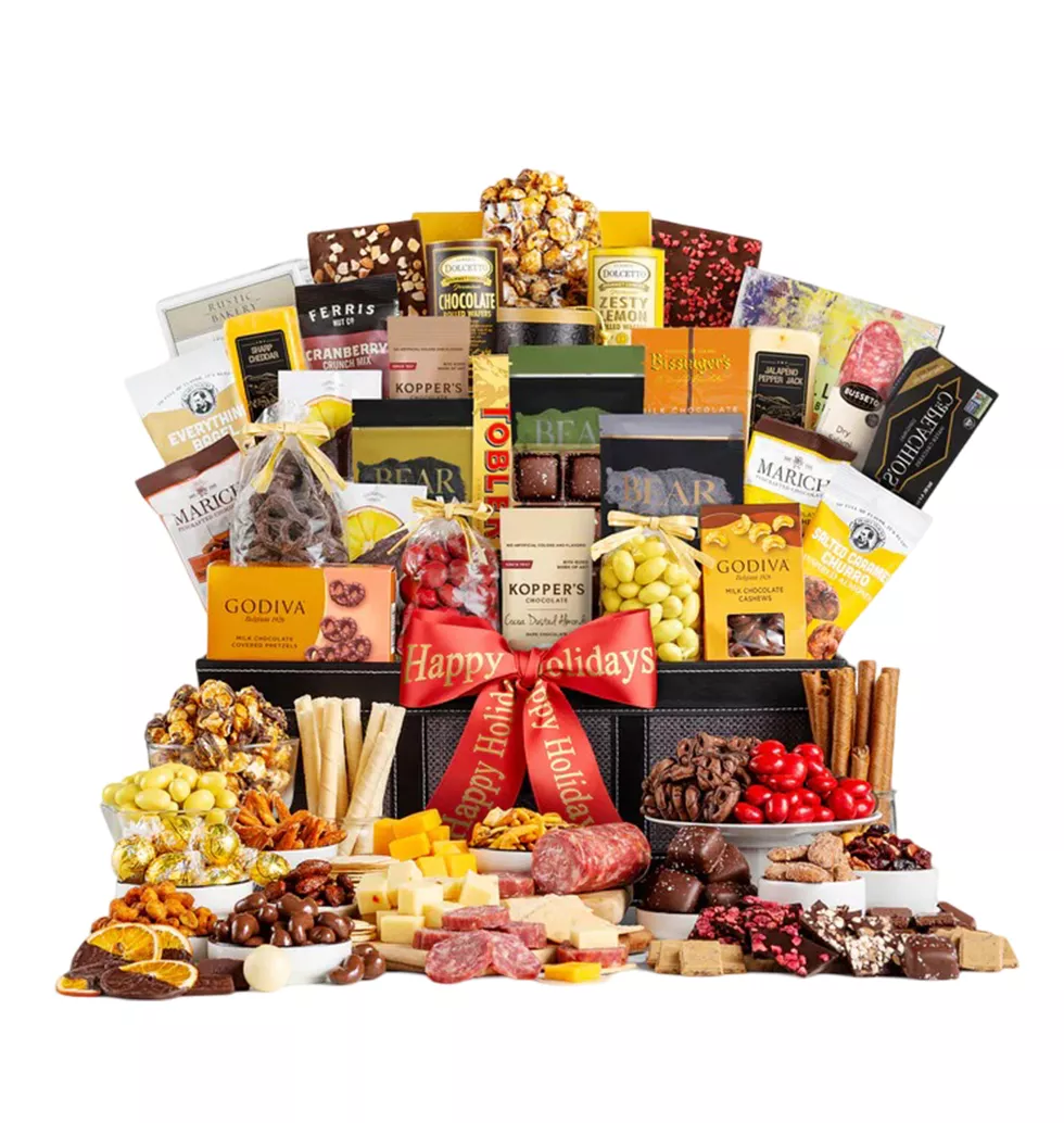 Sweet & Savory Snacks Basket